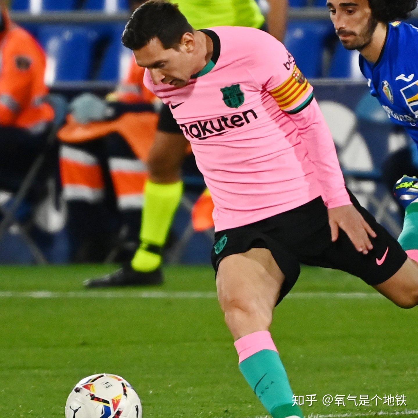 爱游戏刚刚！Karsa爆冷击败巴塞罗那利物浦强势反弹备战社区盾，罗马清晨刷新队史纪录的简单介绍