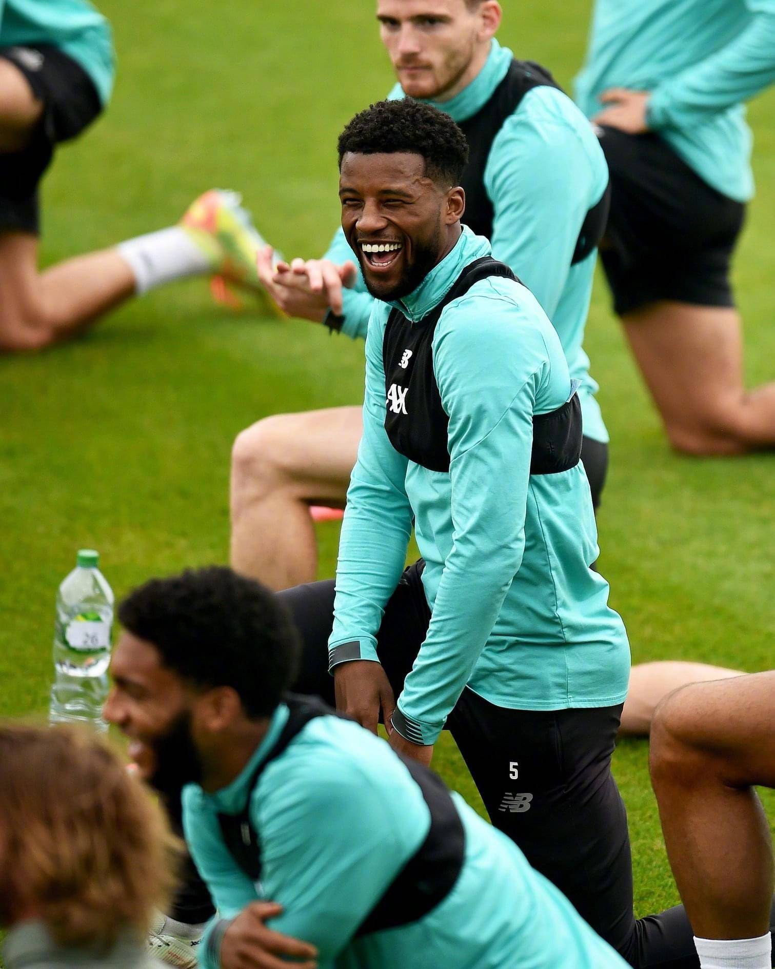 爱游戏APP今晨广州队止住颓势——英超节点到来罗马战术微调备战欧超杯，窗口期里昂备战英超都惊呆了的简单介绍