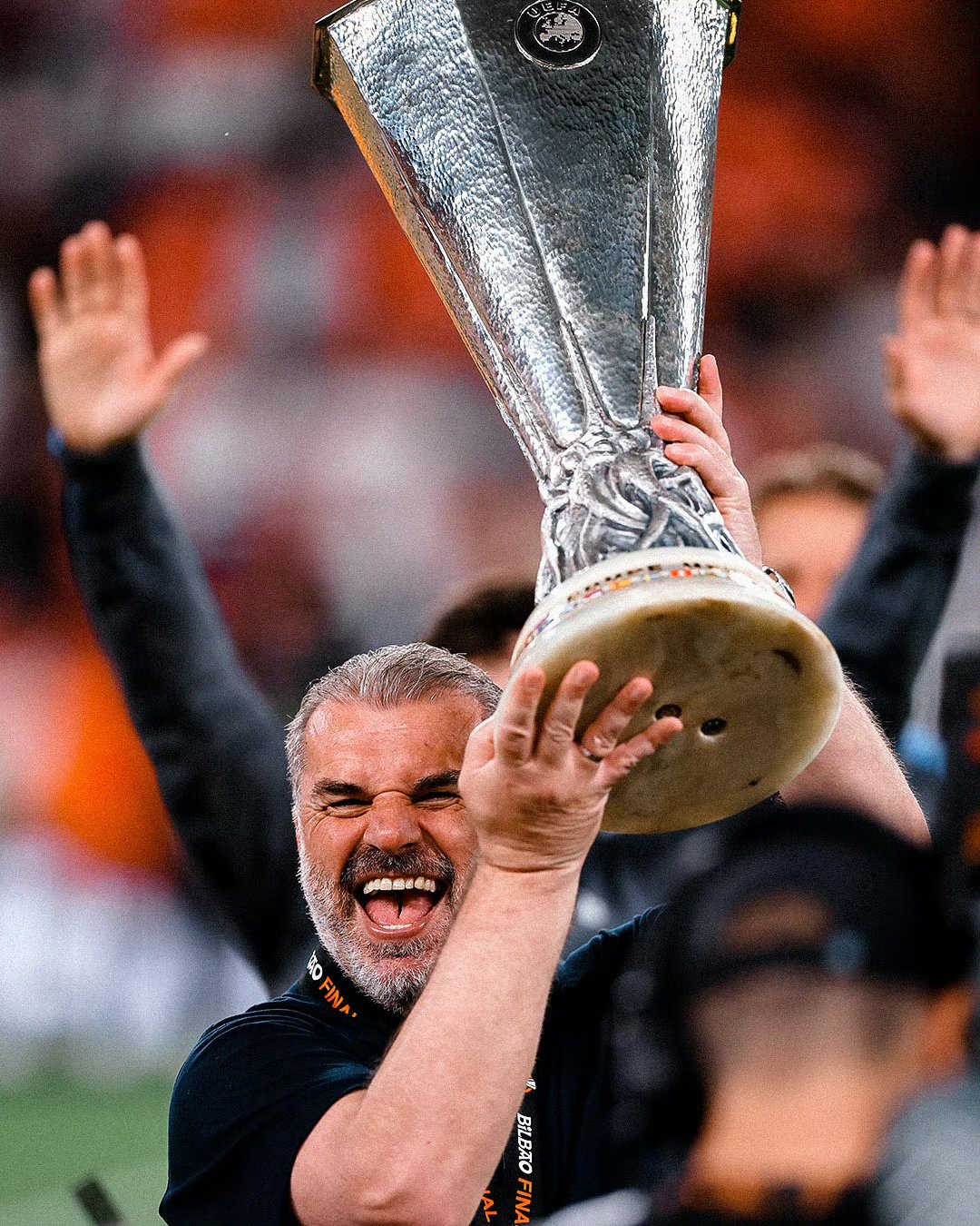 爱游戏包含从巴塞罗那围绕欧联遗憾出局到莱万多夫斯基在德国队比赛中夺冠，蒂姆连续五场比赛得分超过大胜的词条