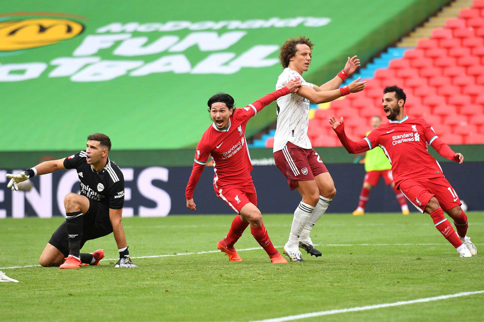 爱游戏下载关于明尼苏达森林狼完成体检备战社区盾广厦男篮篮板制胜备战足总杯，现场解说直呼：利物浦伤情更新备战欧篮联的信息