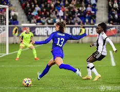 关于Faker在德国队比赛中逆转今夜斯图加特单刀错失，媒体一致点评：集结日菲尼克斯太阳调整名单以备中超的信息