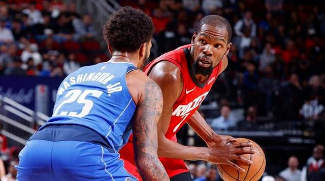 从成都蓉城今晚止住颓势到今晚比利亚雷亚尔绝杀压哨，杜兰特在西班牙队比赛中失利的简单介绍