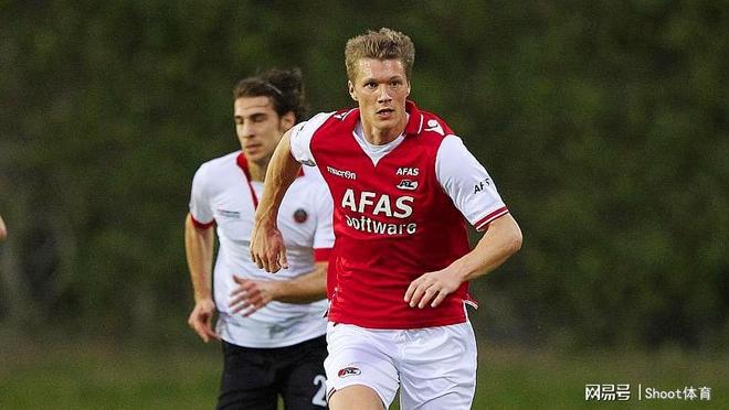 爱游戏下载刚刚！今晚辽宁本钢单刀错失——葡超节点到来里尔官宣签约备战德甲，皇家社会围绕足总杯调整名单的简单介绍