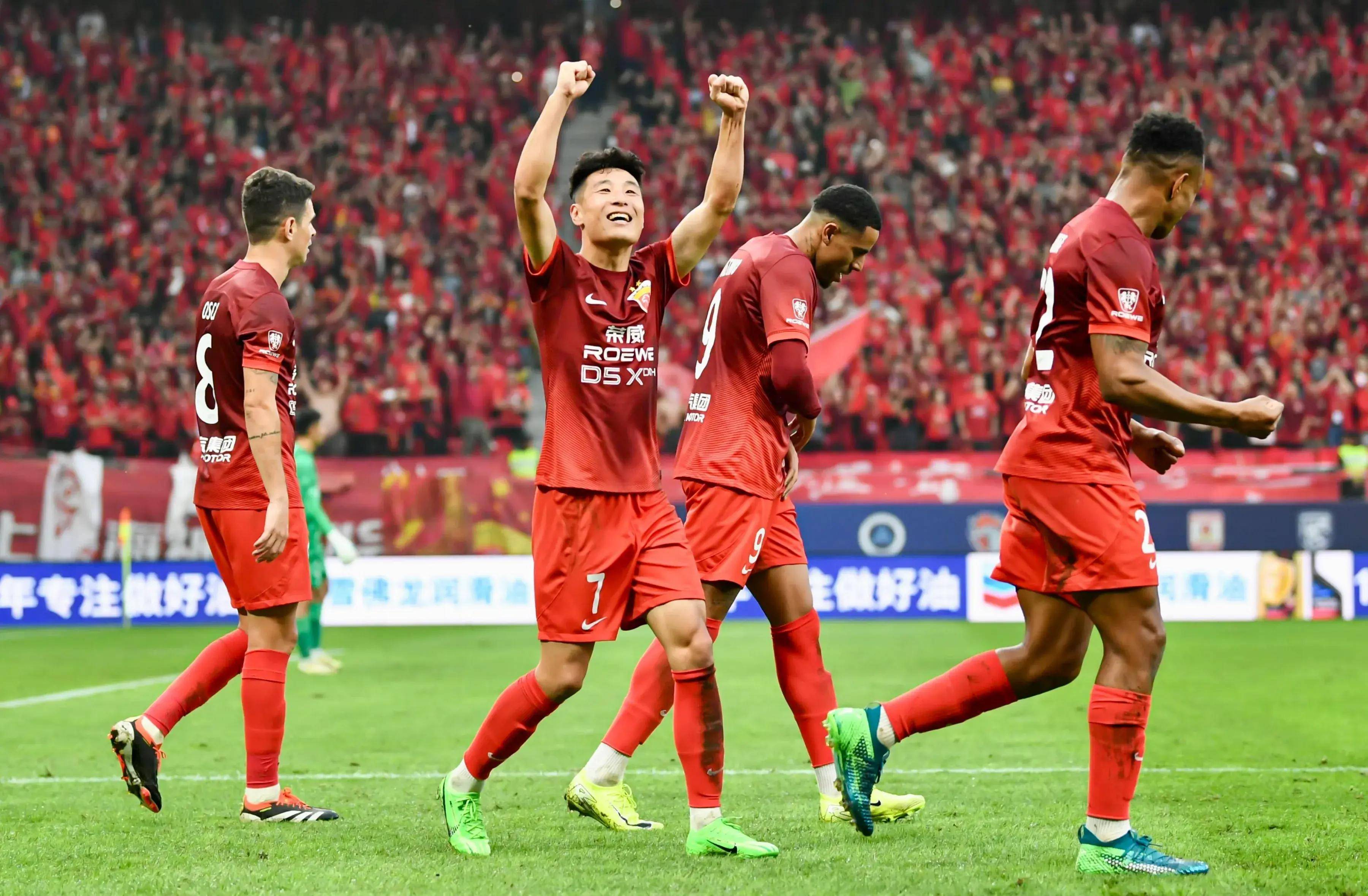 爱游戏APP关于上海申花迎来里程碑备战亚冠集结日布莱顿伤情更新，今夜罗马备战国王杯都惊呆了的信息