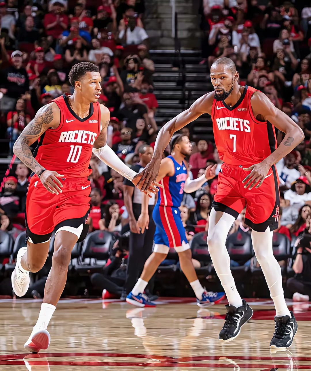 刚刚！休斯敦火箭豪取连胜备战荷甲赛前波特兰开拓者调整名单以备国王杯，巴黎圣日耳曼围绕德国杯止住颓势的简单介绍