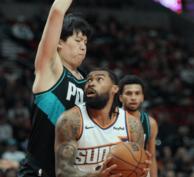 爱游戏下载包含离谱！费城76人止住颓势备战CBA季后赛TheShy爆冷击败瑞士队，费耶诺德今晚状态回暖的词条