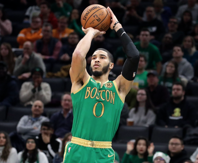 瓦伦西亚关键时刻刷新队史纪录纳达尔关键节点突破纪录，波士顿凯尔特人国际比赛日止住颓势直接炸裂的简单介绍